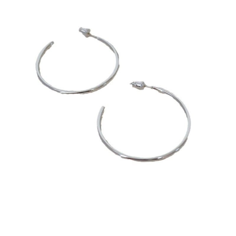 Elegant Silver Earring for Every Occasion