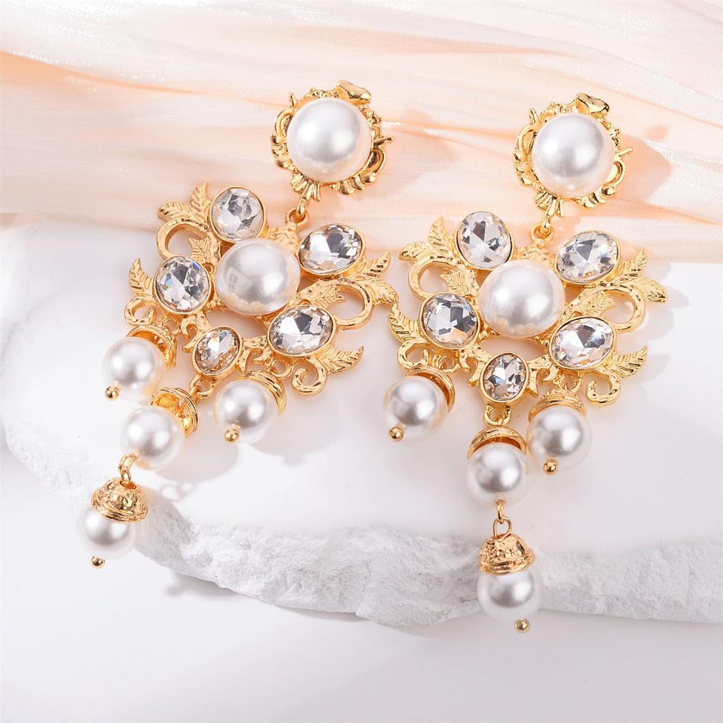 Charming Pearl Earring for Any Occasion
