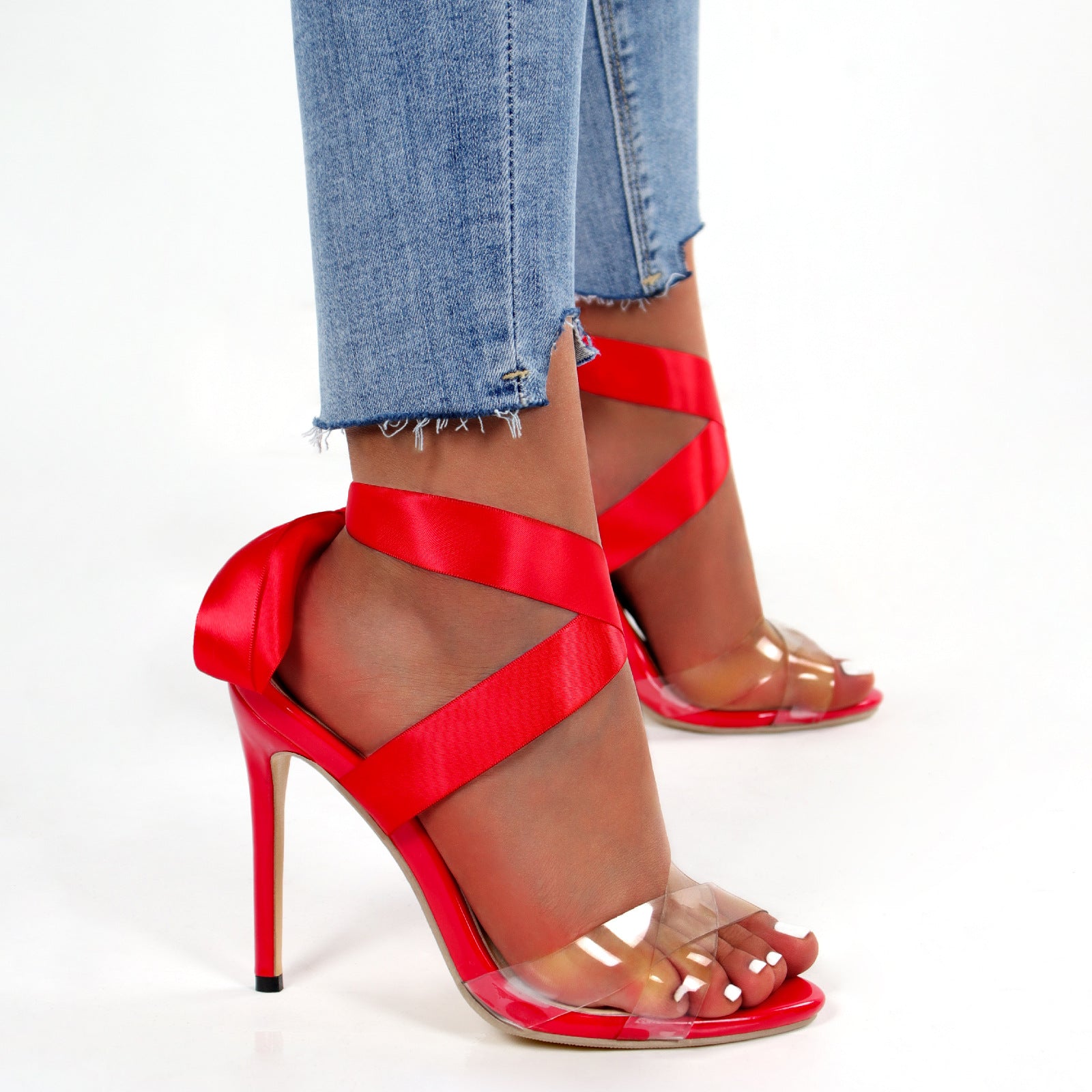 Graceful Orthopedic Sandals for Modern Look