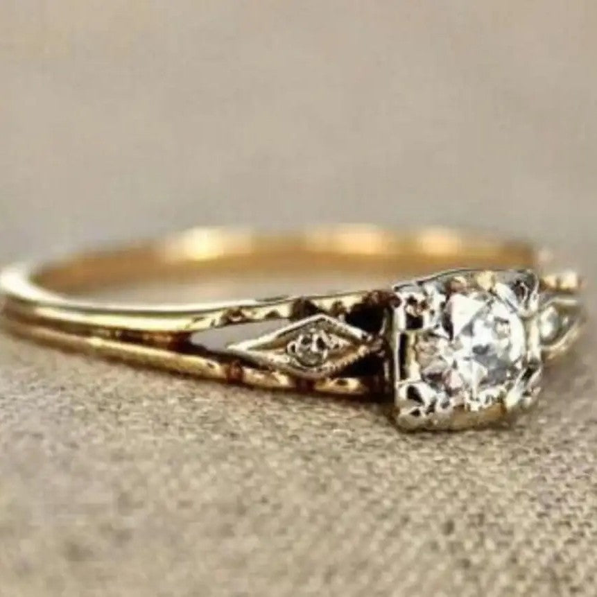 Romantic Gold Ring for Special Moments