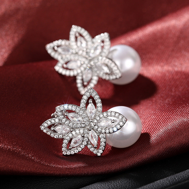 Romantic Pearl Earring for Special Moments