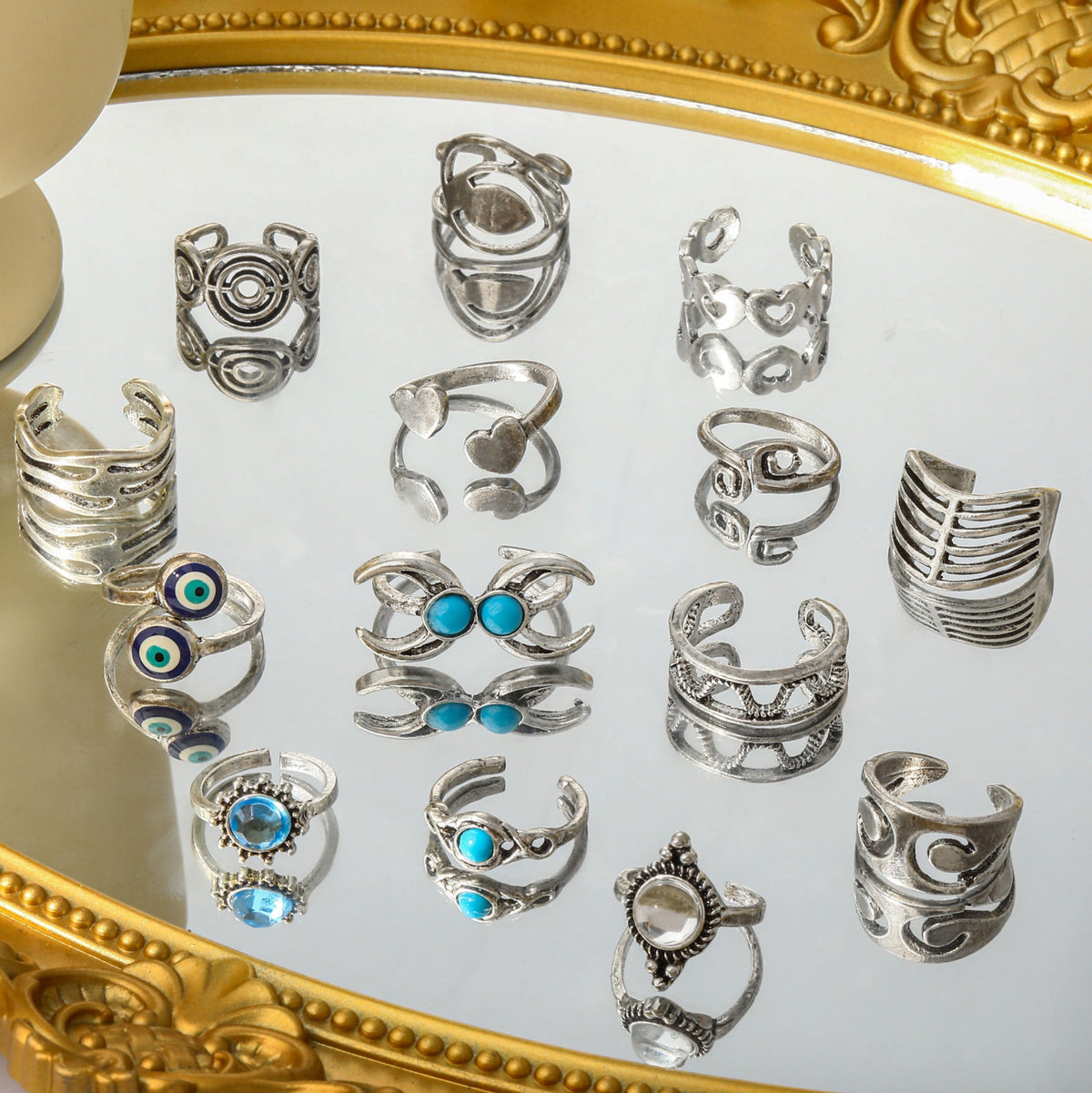 Beautiful Set with Unique Style