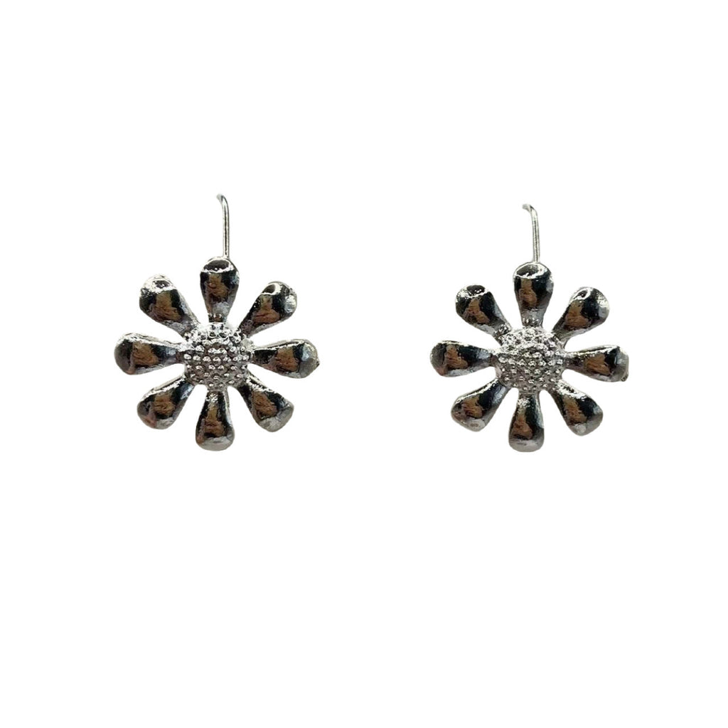 Romantic Silver Earring for Special Moments