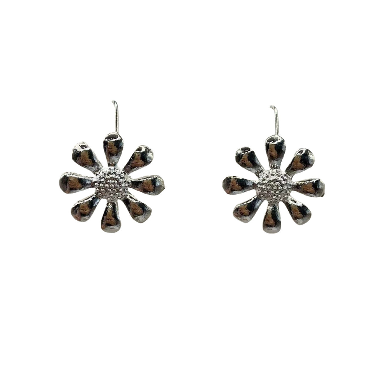 Romantic Silver Earring for Special Moments