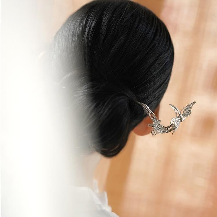 Classic Silver Piece with Timeless Appeal