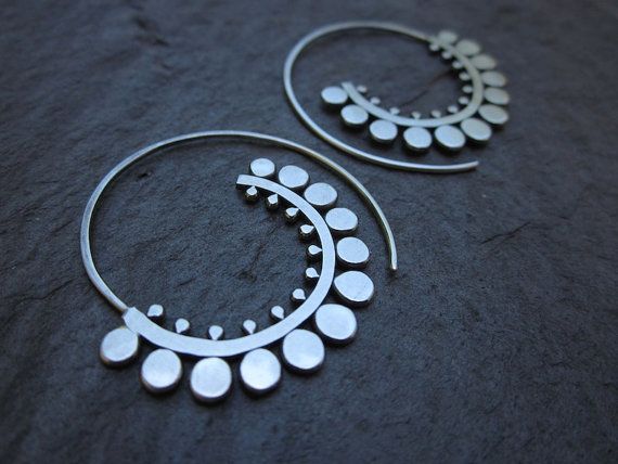 Charming Earring for Any Occasion