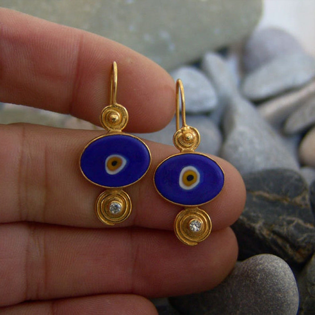 Classic Earring with Timeless Appeal