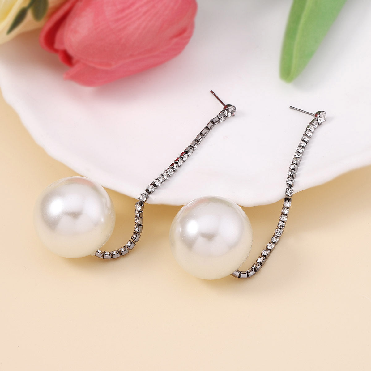 Stunning Pearl Earring for Daily Wear