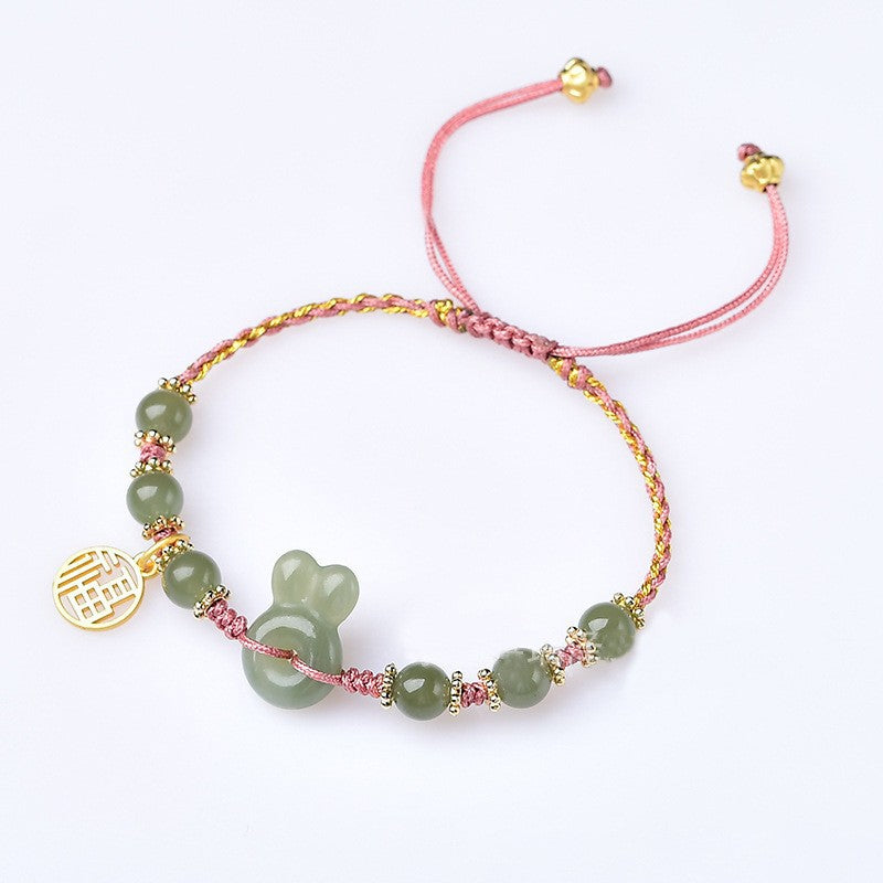 Charming Silver Bracelet for Any Occasion