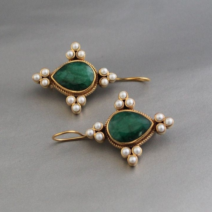 Classic Earring with Timeless Appeal