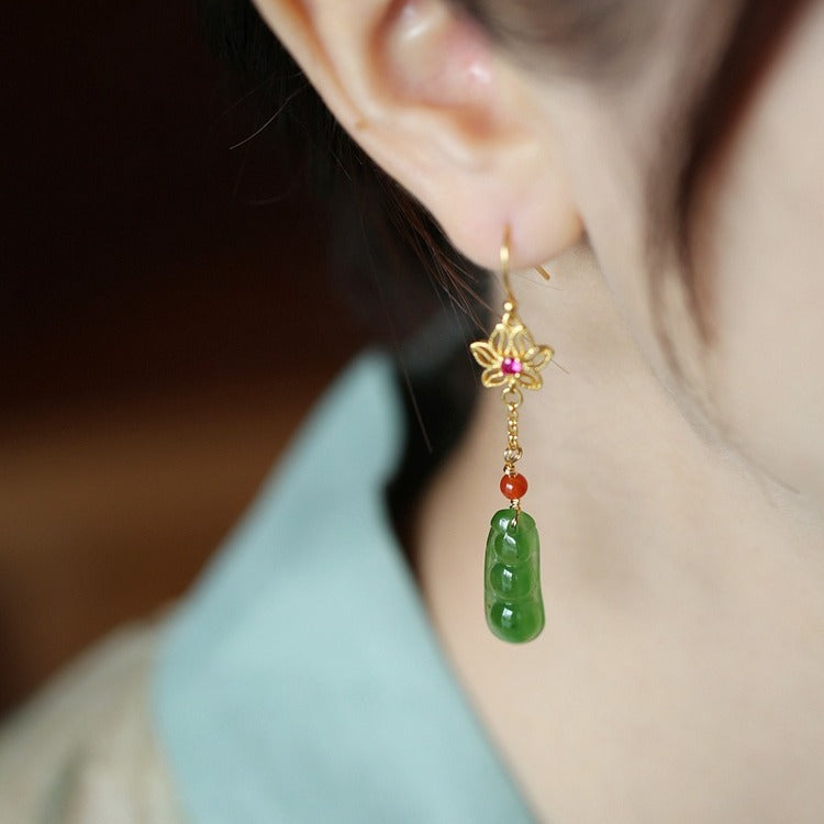 Elegant Gold Earring for Every Occasion