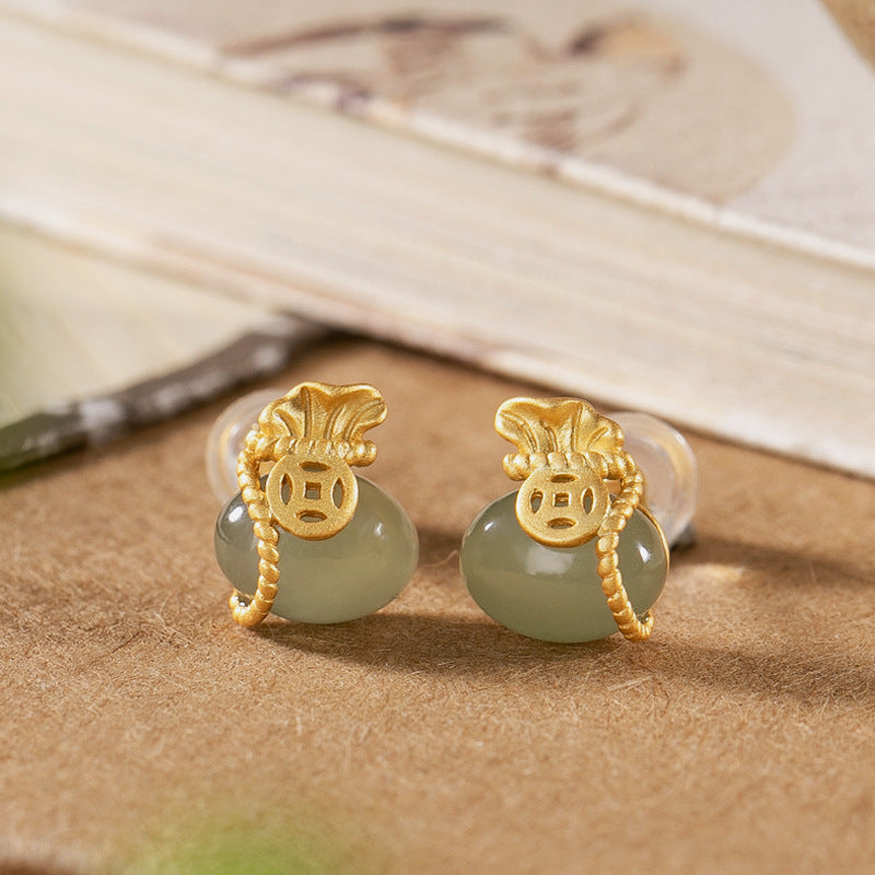 Romantic Gold Earring for Special Moments