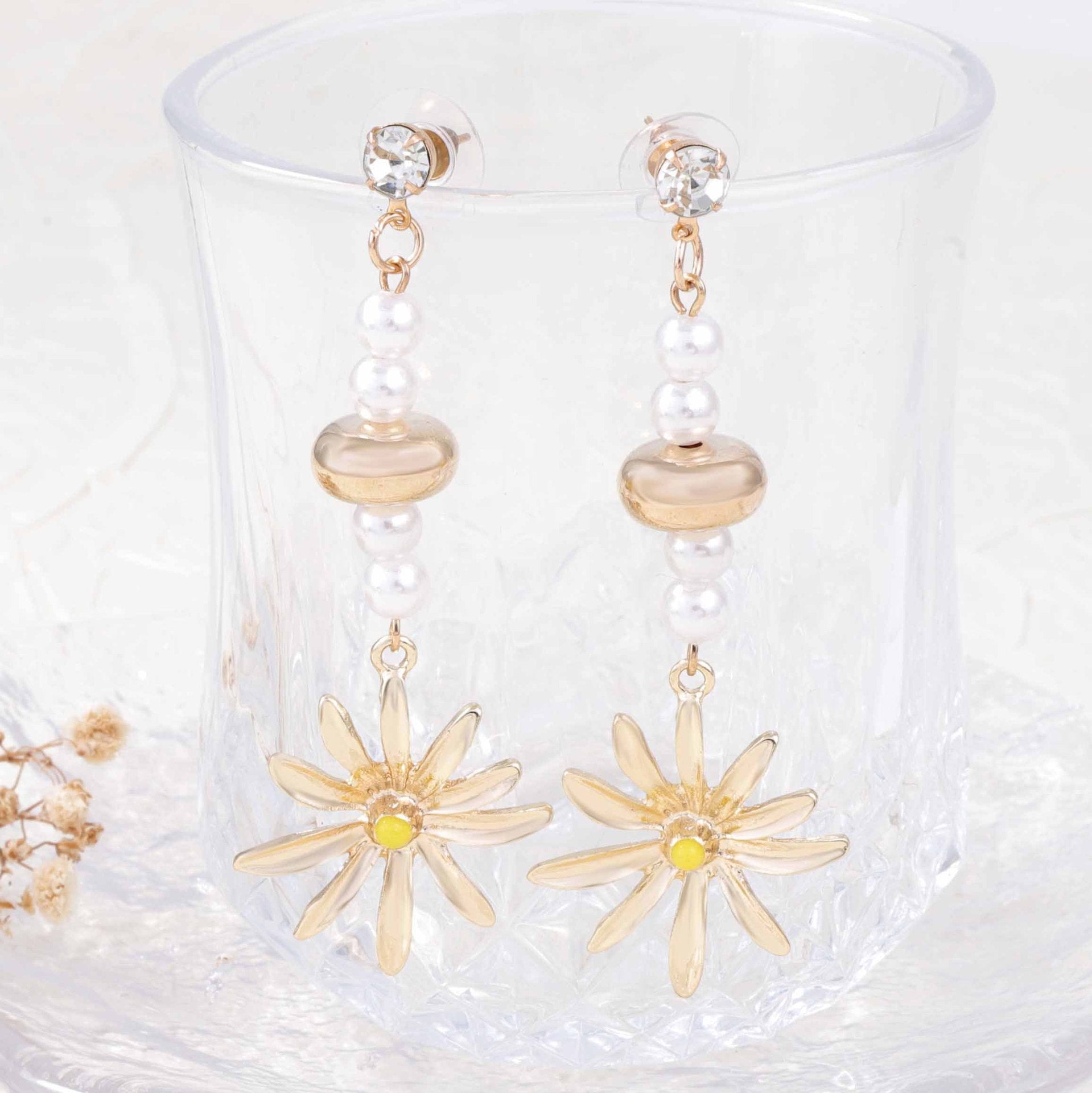 Classic Earring with Timeless Appeal