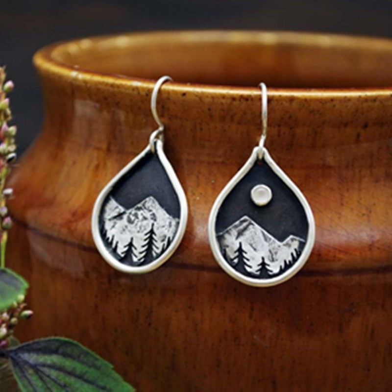 Charming Earring for Any Occasion