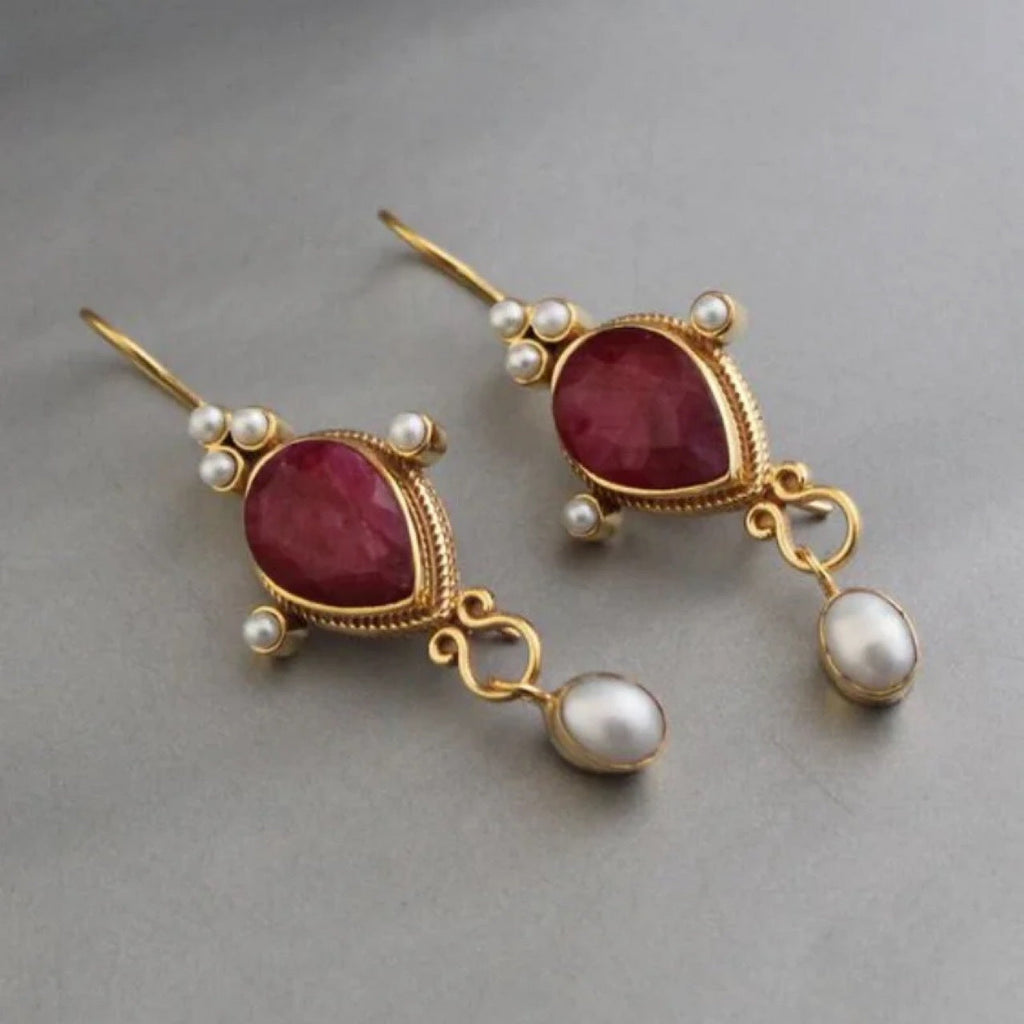 Classic Pearl Earring with Timeless Appeal