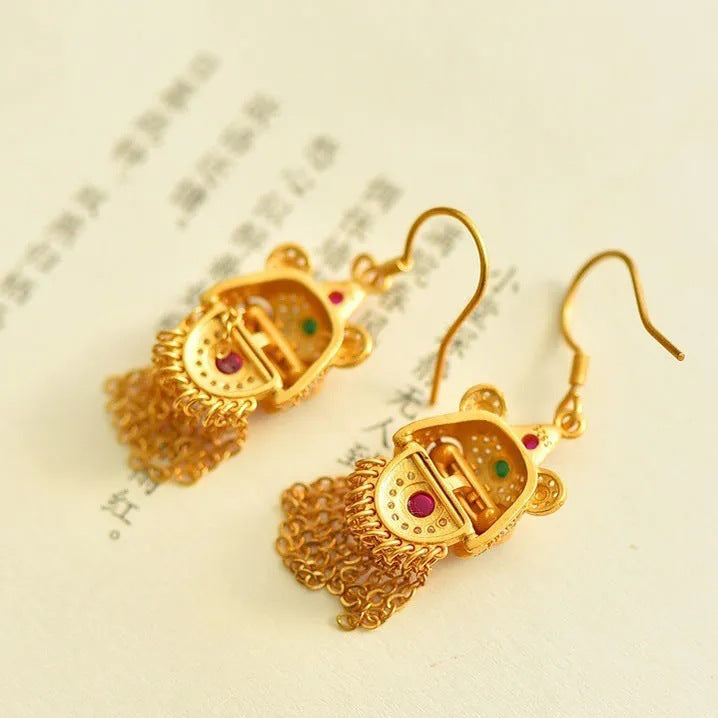 Beautiful Gold Earring with Unique Style