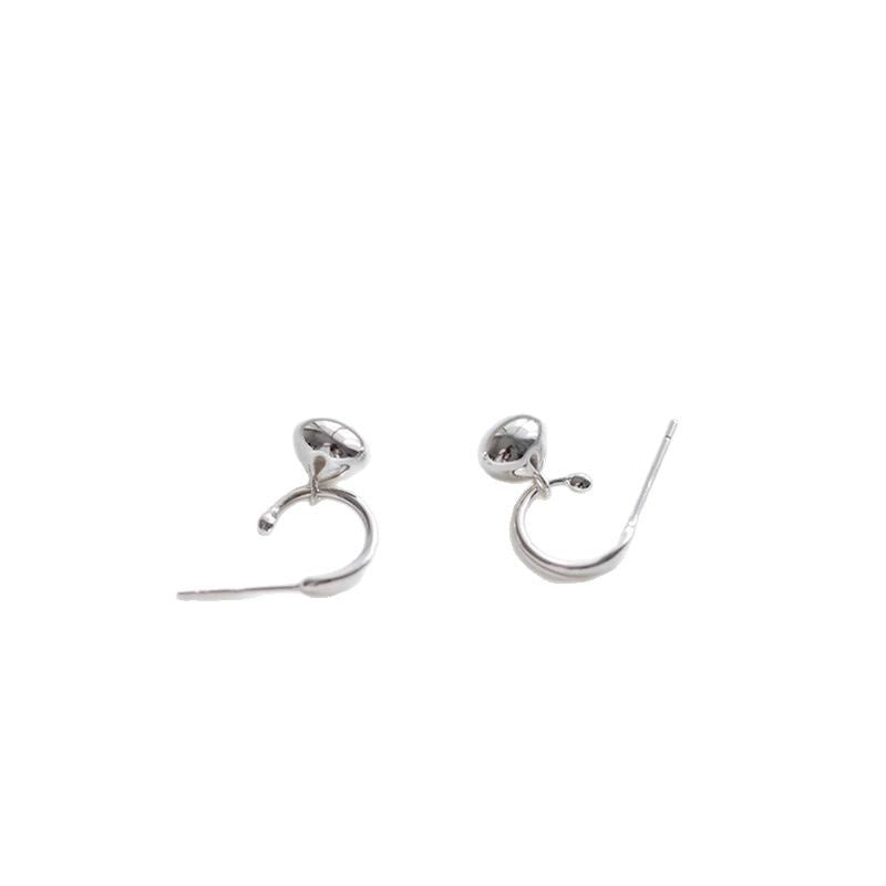 Classic Silver Earring with Timeless Appeal