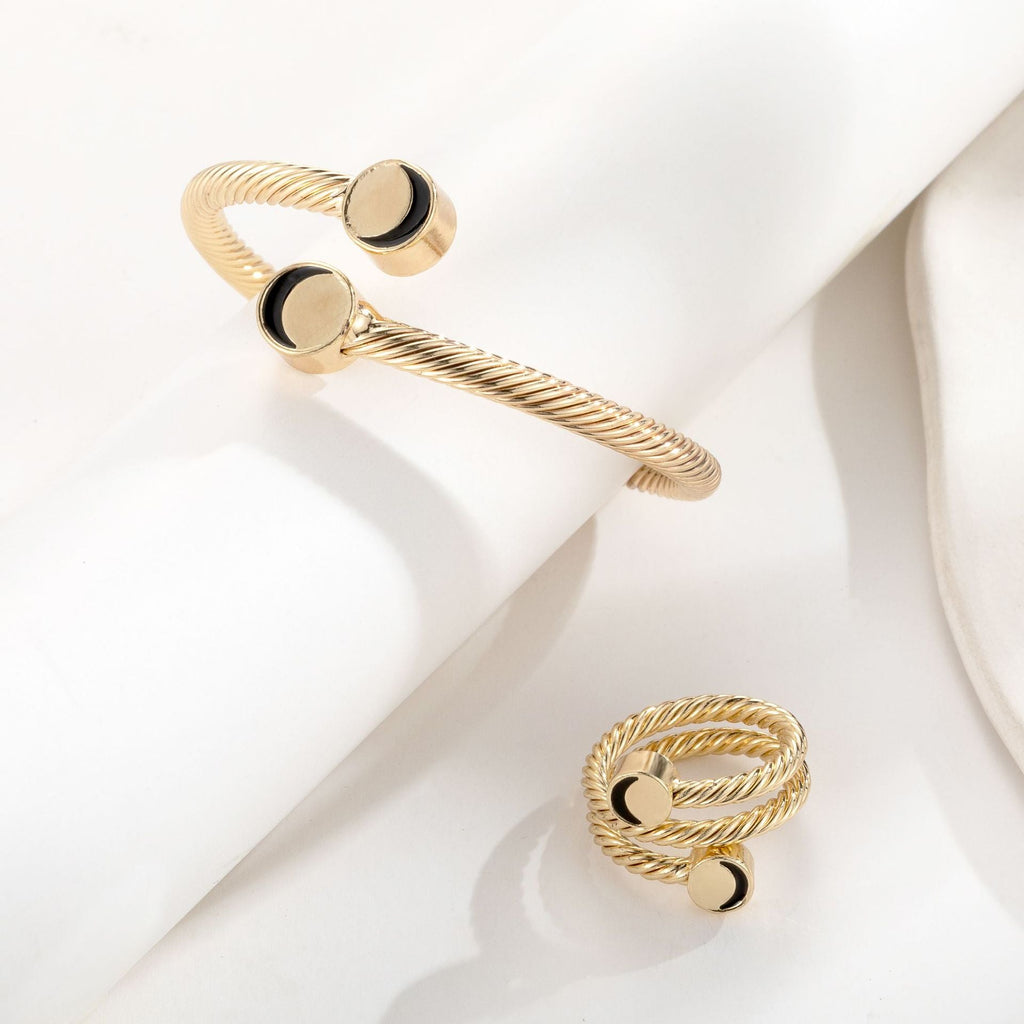 Stunning Gold Set for Daily Wear