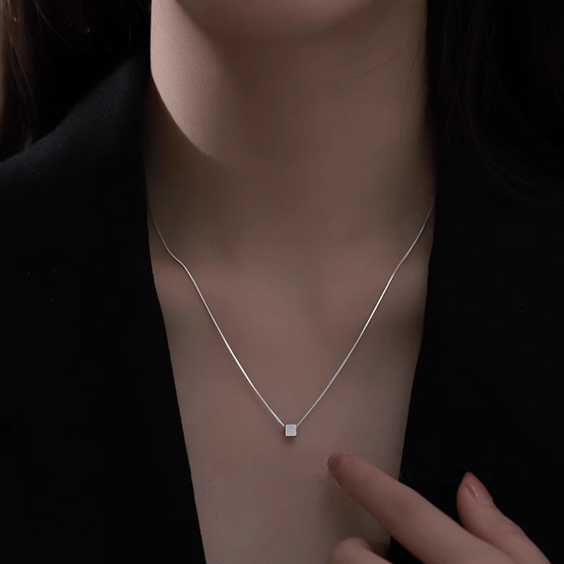 Stunning Necklace for Daily Wear
