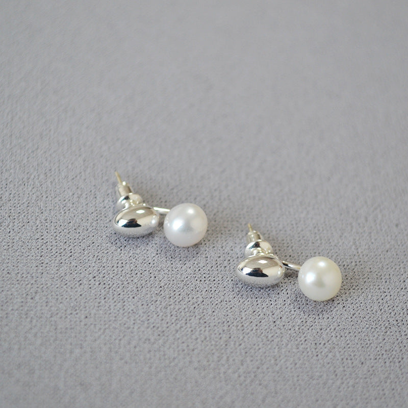 Delicate Artisan Gold Earring