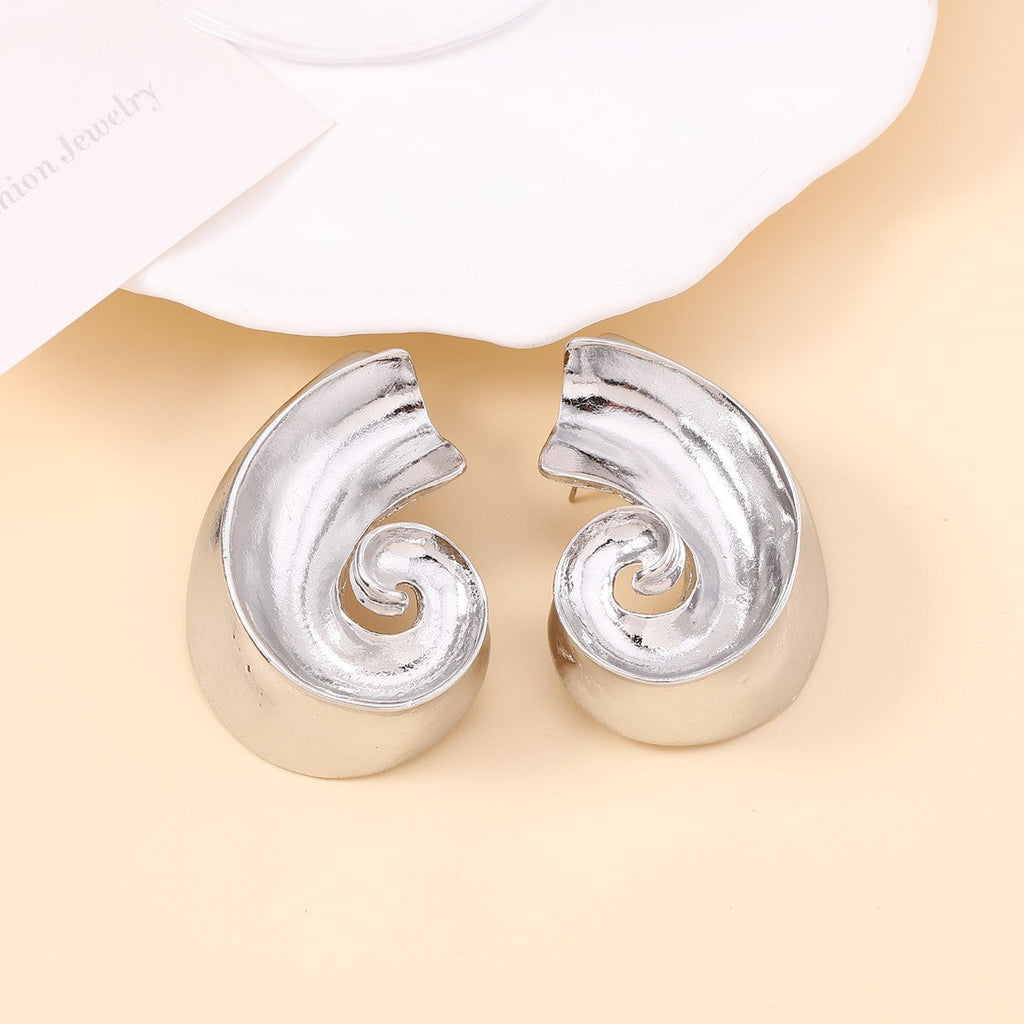 Delicate Artisan Pearl Earring