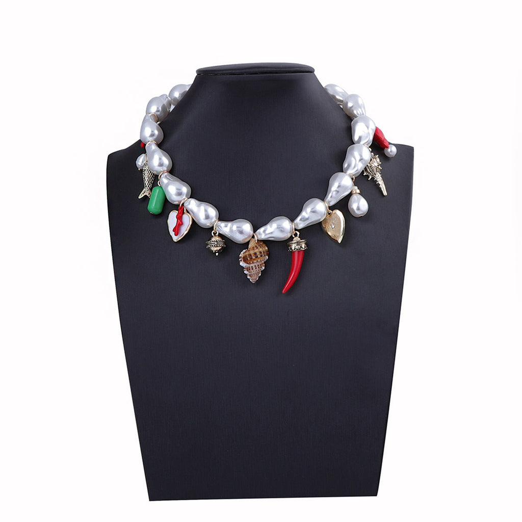 Charming Pearl Necklace for Any Occasion