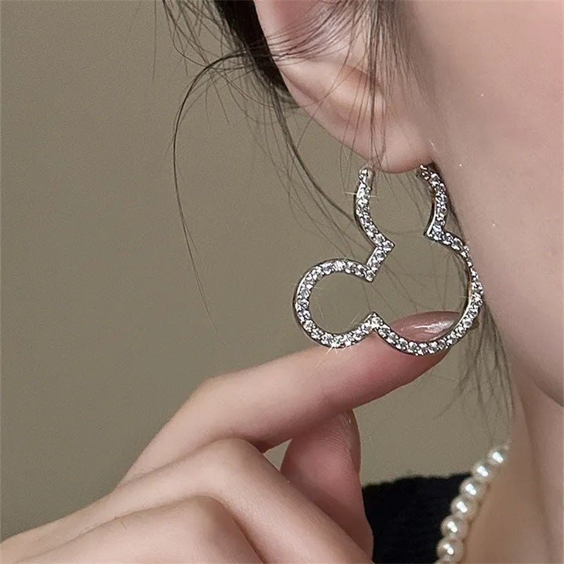 Stunning Silver Earring for Daily Wear