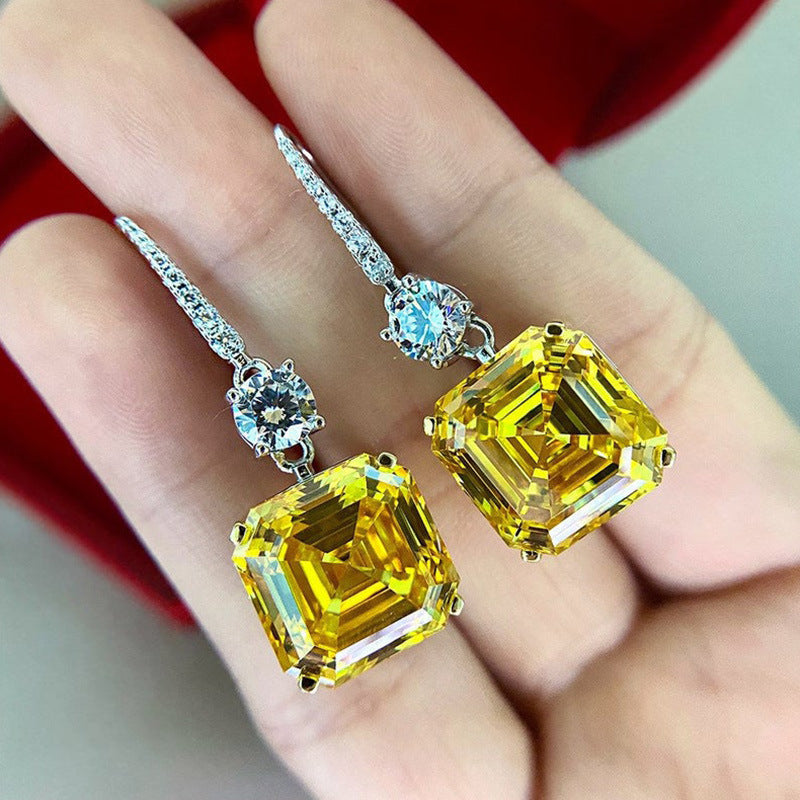 Romantic Earring for Special Moments