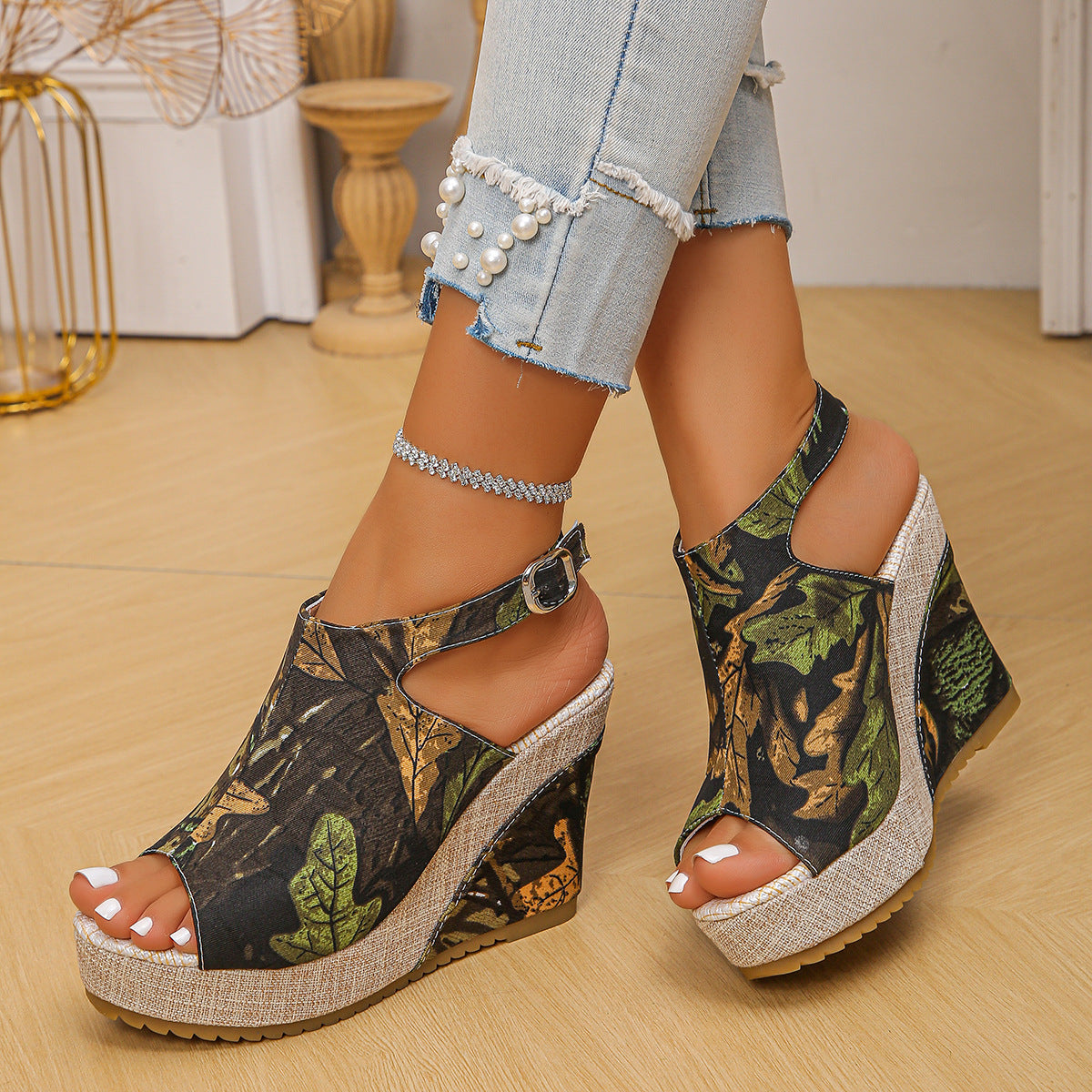 Graceful Orthopedic Shoes for Modern Look