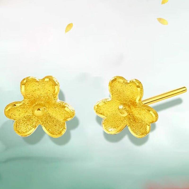 Classic Gold Earring with Timeless Appeal