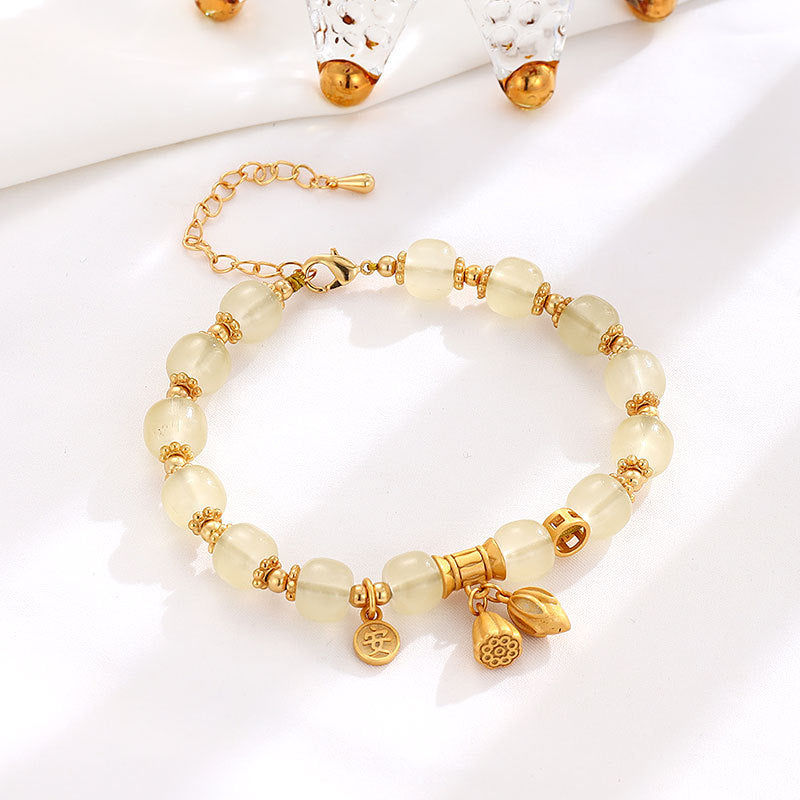 Classic Silver Bracelet with Timeless Appeal