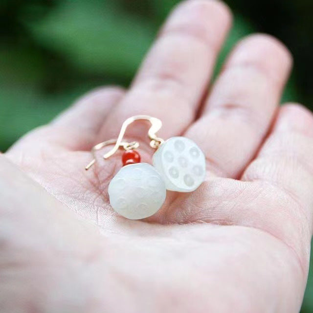 Romantic Silver Earring for Special Moments