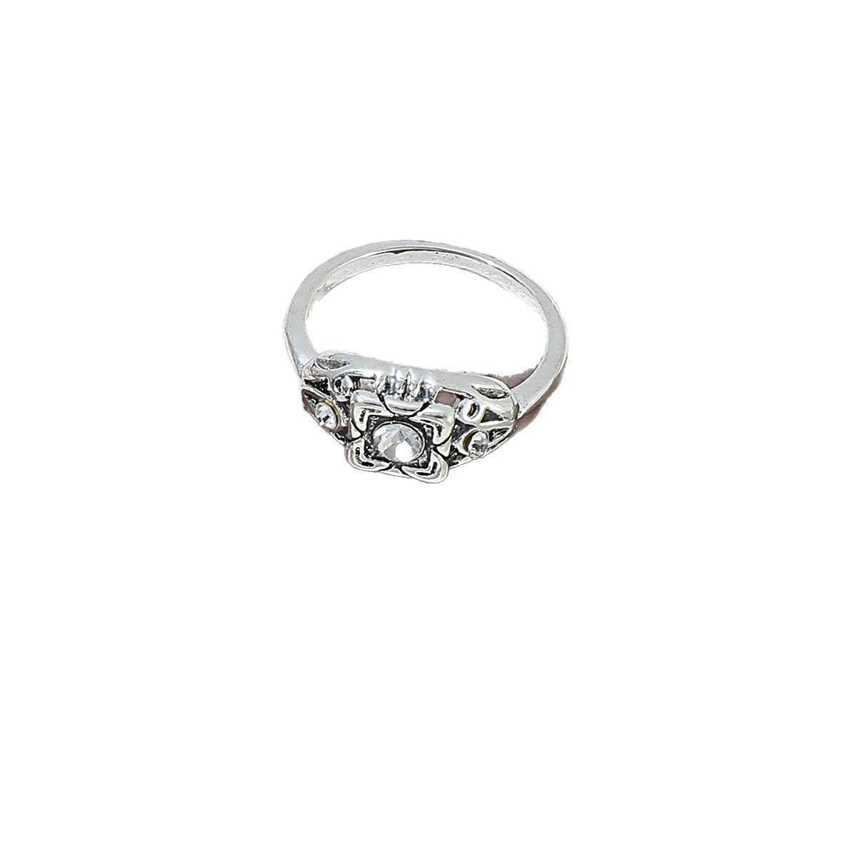Elegant Silver Ring for Every Occasion