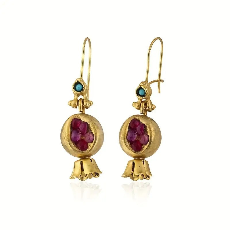 Vintage Handmade Gold Earring