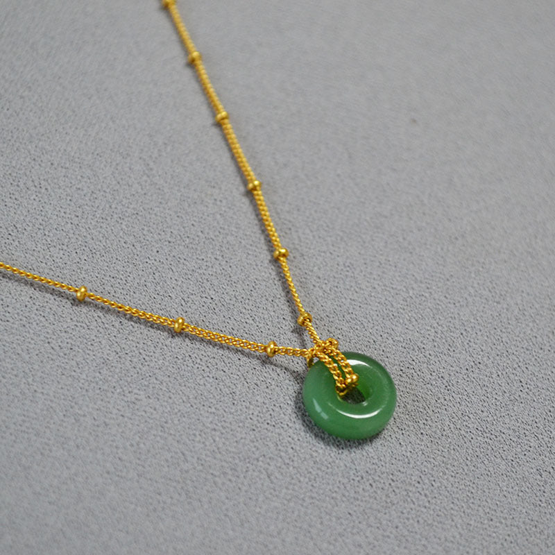 Romantic Gold Necklace for Special Moments