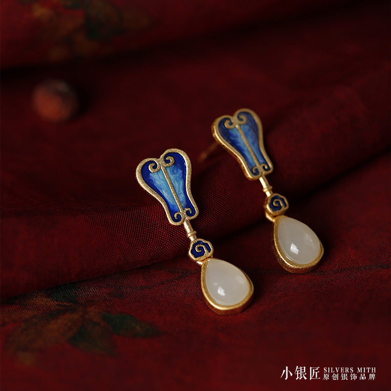 Elegant Gold Earring for Every Occasion