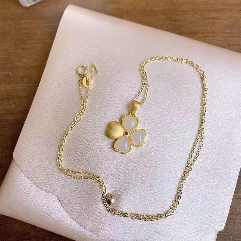 Charming Silver Necklace for Any Occasion