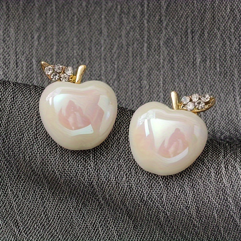 Classic Pearl Earring with Timeless Appeal
