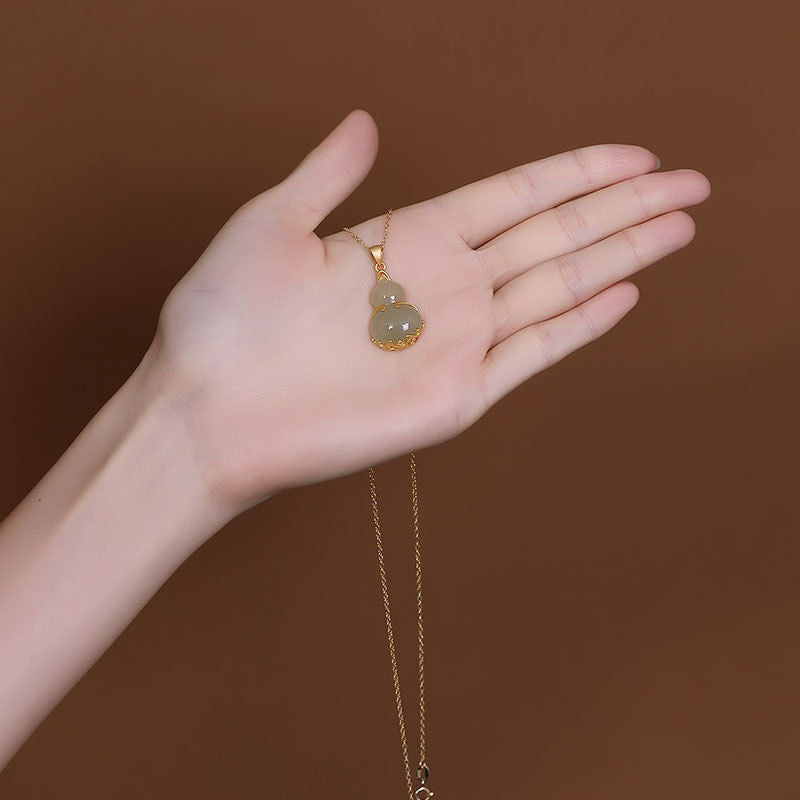 Stunning Gold Pendant for Daily Wear