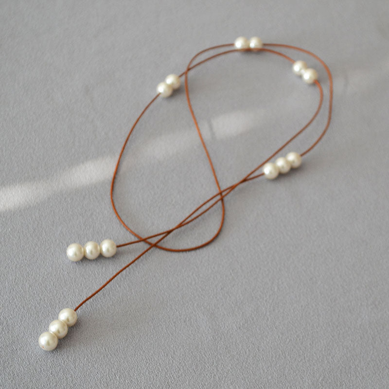 Classic Pearl Necklace with Timeless Appeal