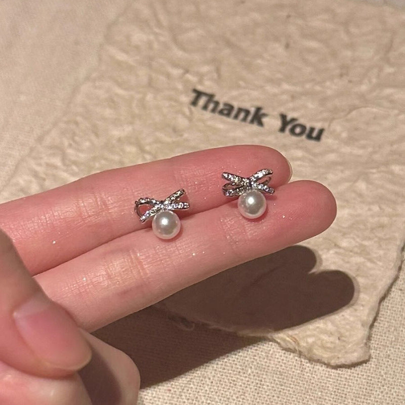 Romantic Pearl Earring for Special Moments