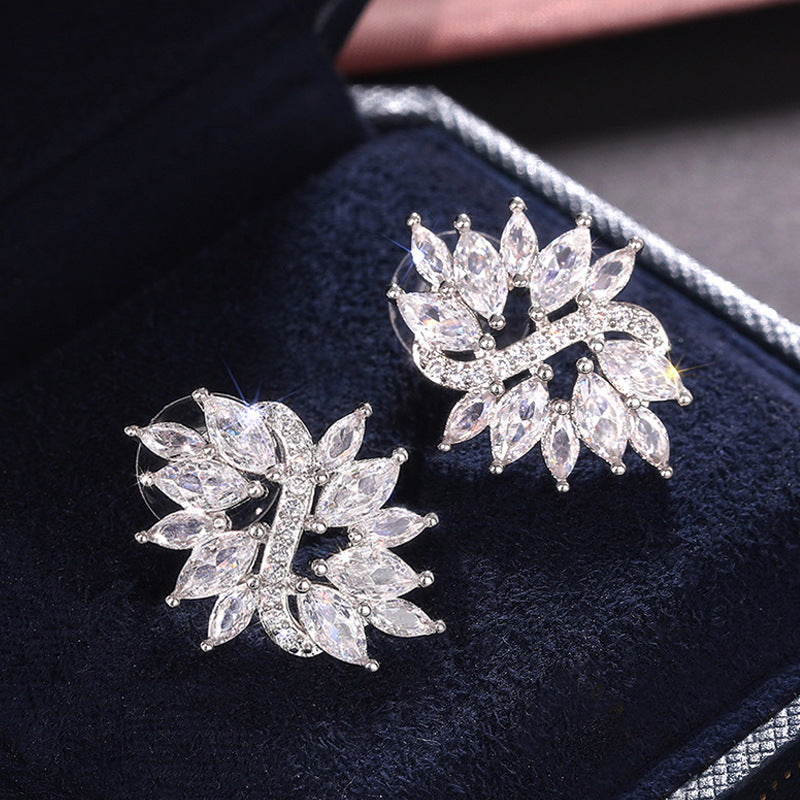 Romantic Earring for Special Moments