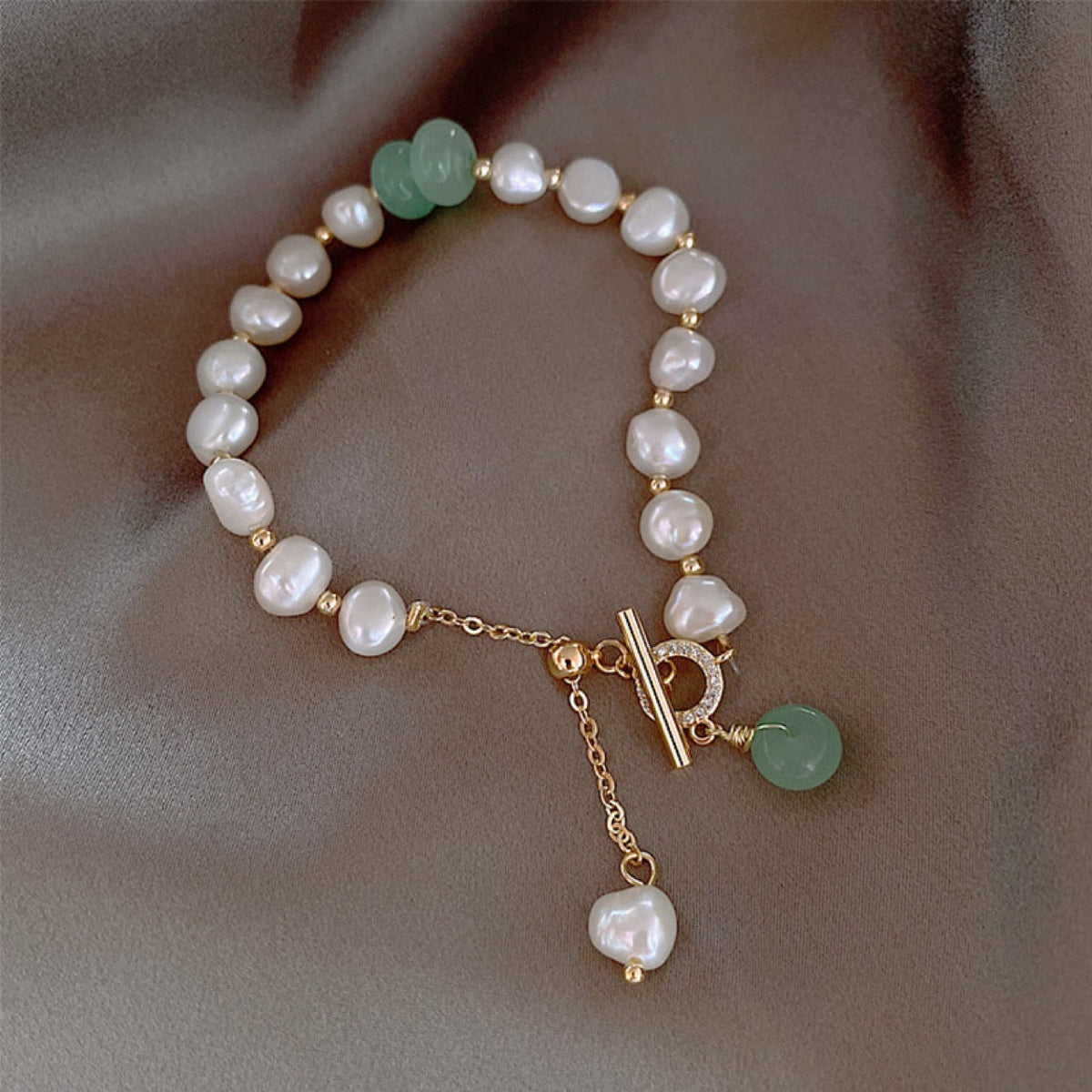 Vintage Handmade Pearl Bracelet