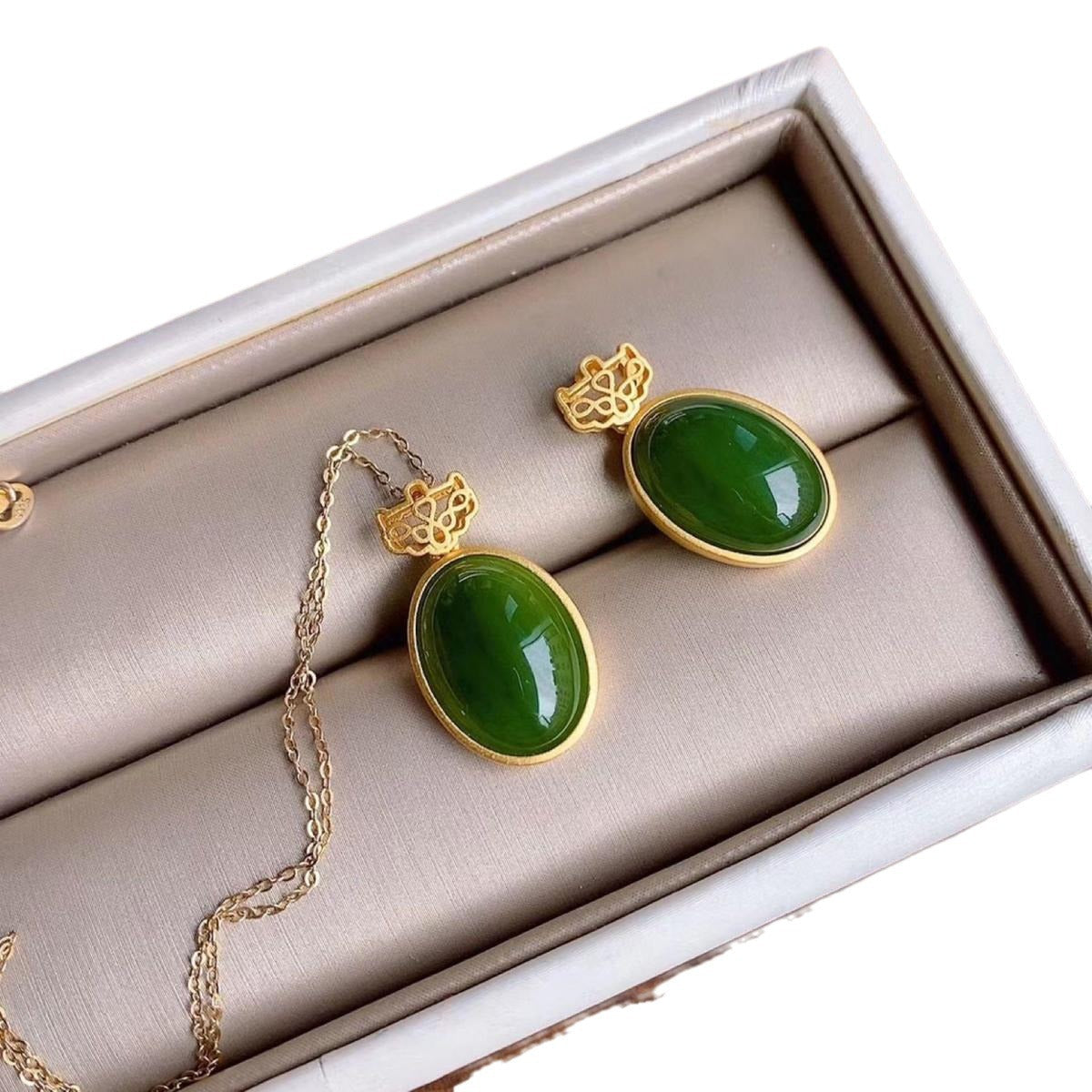 Elegant Piece for Every Occasion