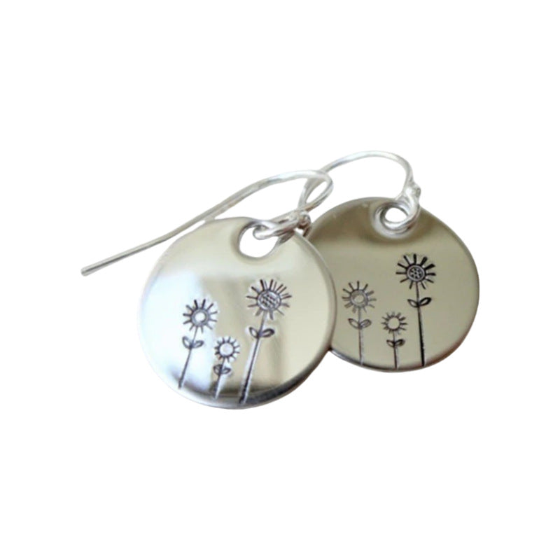 Charming Earring for Any Occasion