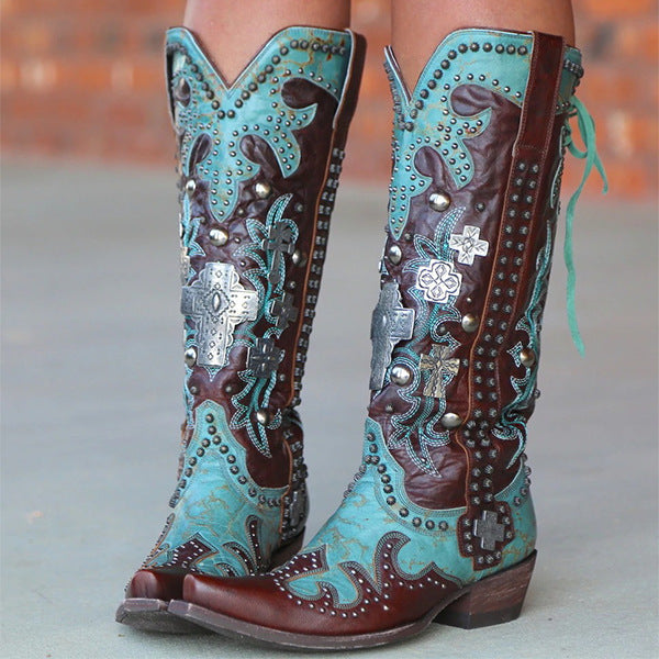 Graceful Orthopedic Boots for Modern Look