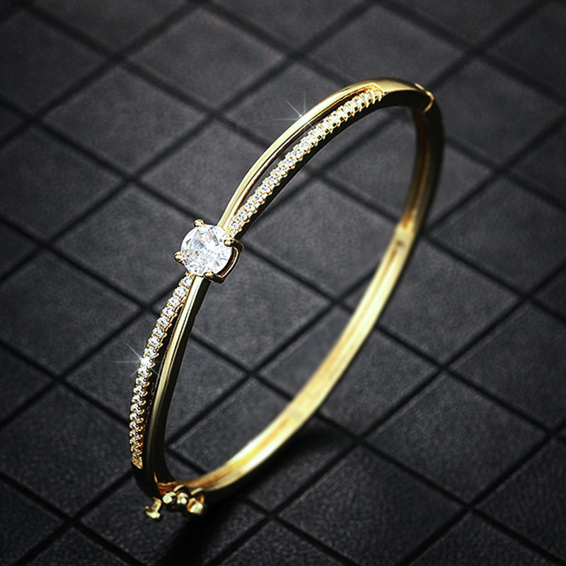 Charming Piece for Any Occasion