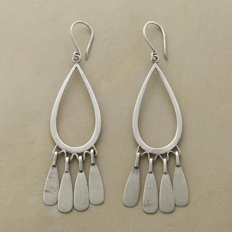 Charming Silver Earring for Any Occasion