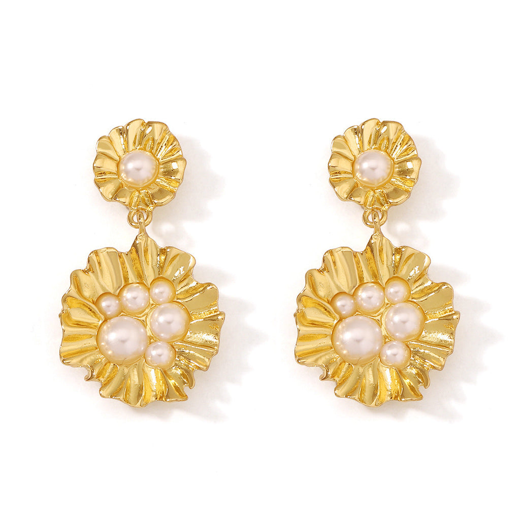 Romantic Pearl Earring for Special Moments