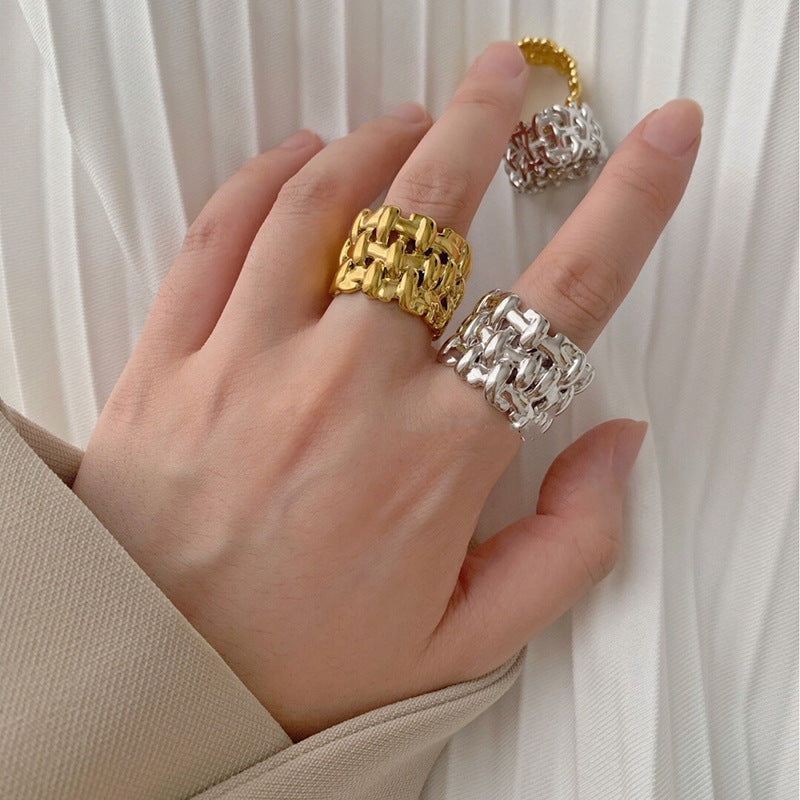 Classic Ring with Timeless Appeal